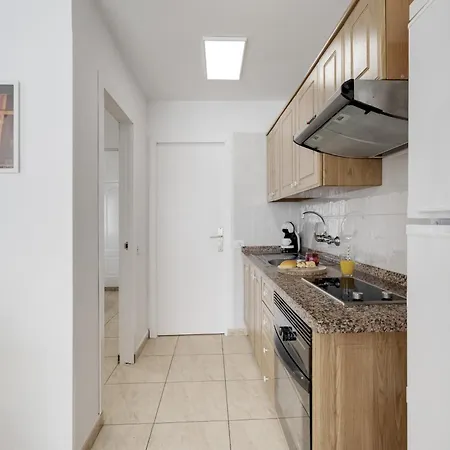 Sun And River Apartment